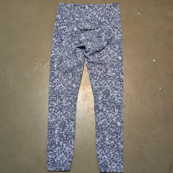 Athlete Mid Rise Elation Textured Tight Meadow Snowfall Blue Leggings Size Small - Picture 5 of 8